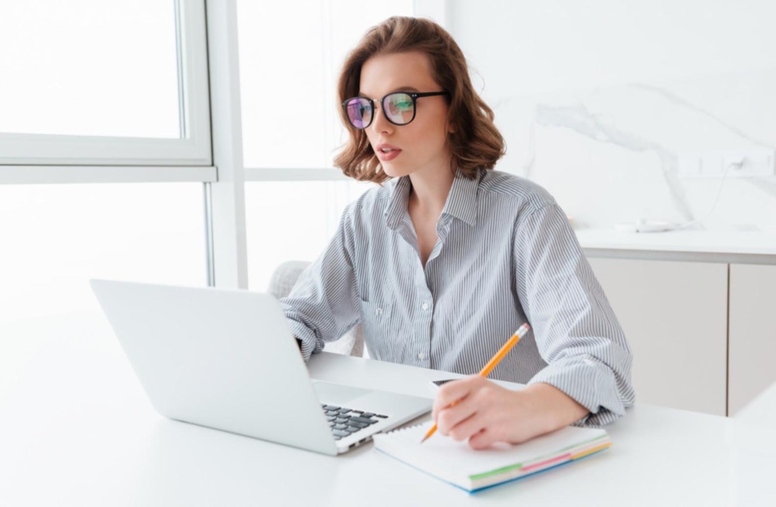 Primera reunión de análisis financiero y recopilación de información empresarial